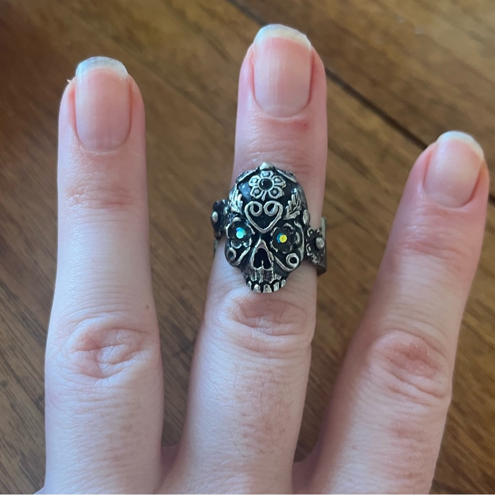 Martha Rotten Sugar Skull Ring